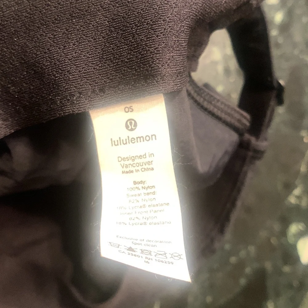 🌹lululemon • Black Nylon Running Casual Unisex Adjustable Hat with free bag •